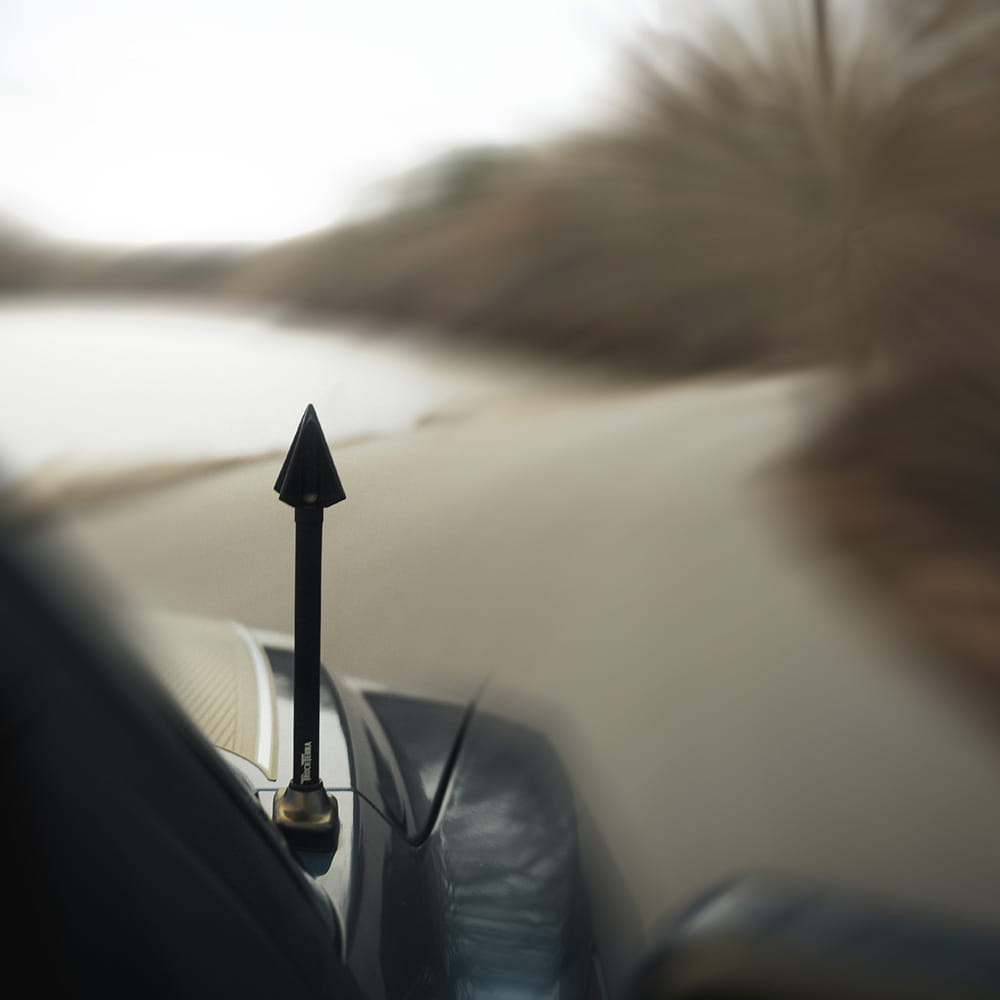 TruckTenna Arrow Antenna for Trucks, Aftermarket Stubby Antenna Replacement