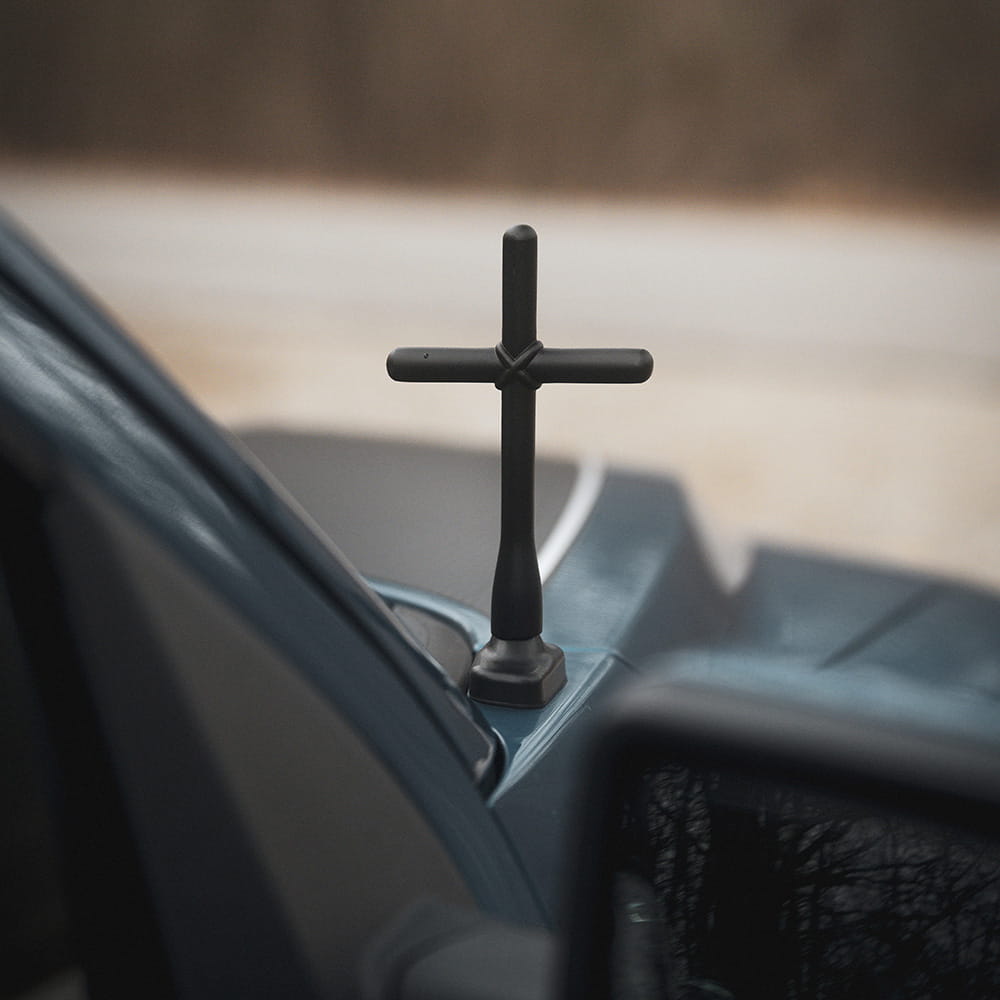 TruckTenna Cross Antenna for Trucks, Aftermarket Stubby Antenna Replacement